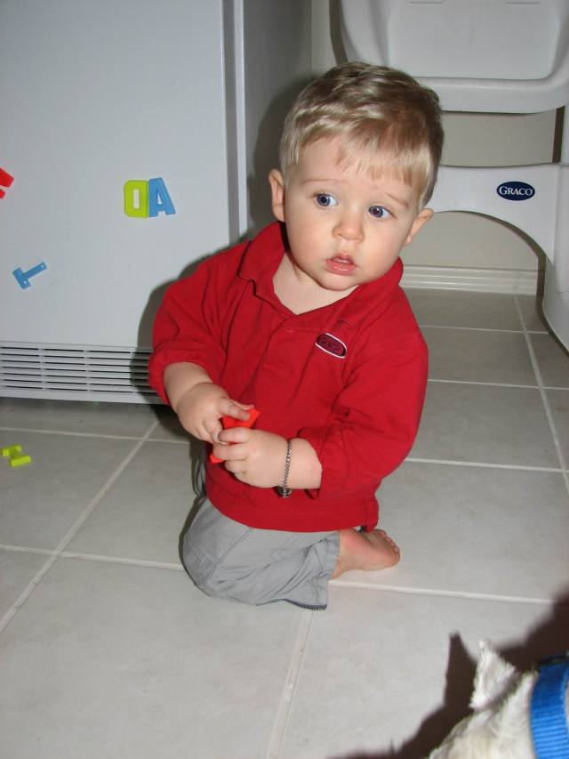 2006/01(Jan)/03(Janeens-BD)/640x480_2006-01-22 18-54-42 Grandma Birthday Party.jpg